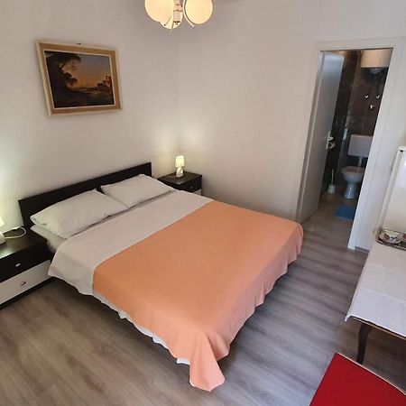 Double Rooms With Terrace Tomica Башка Экстерьер фото