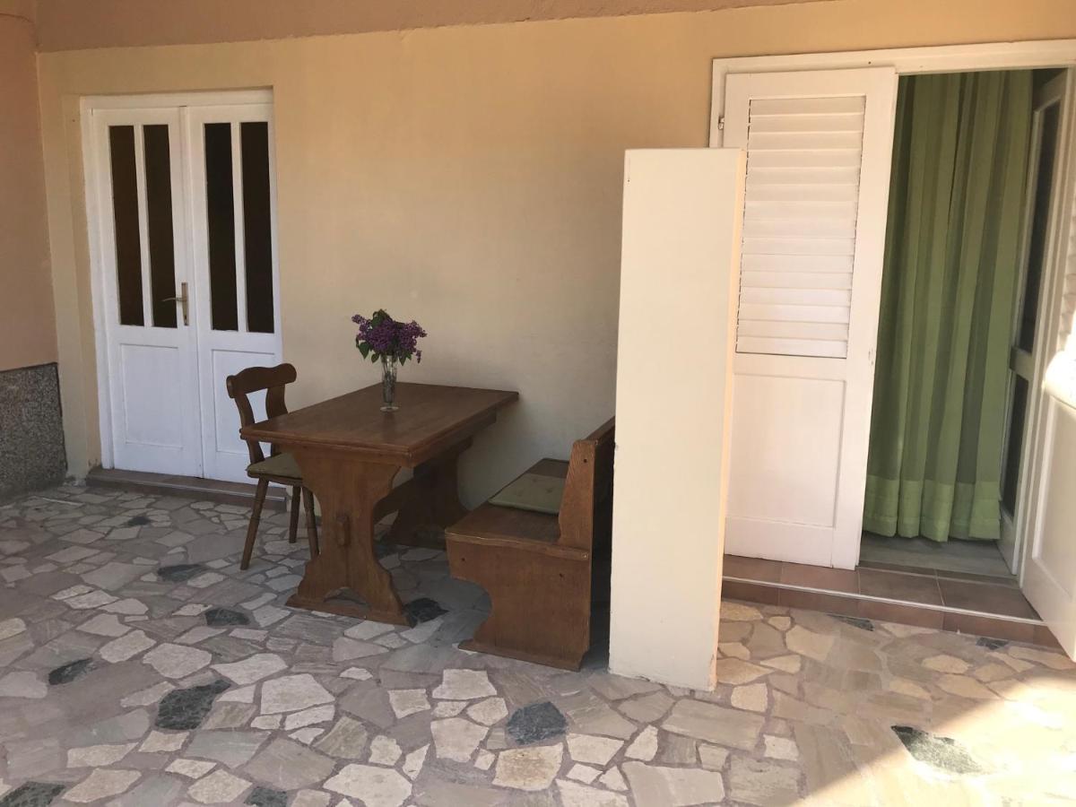 Double Rooms With Terrace Tomica Башка Экстерьер фото