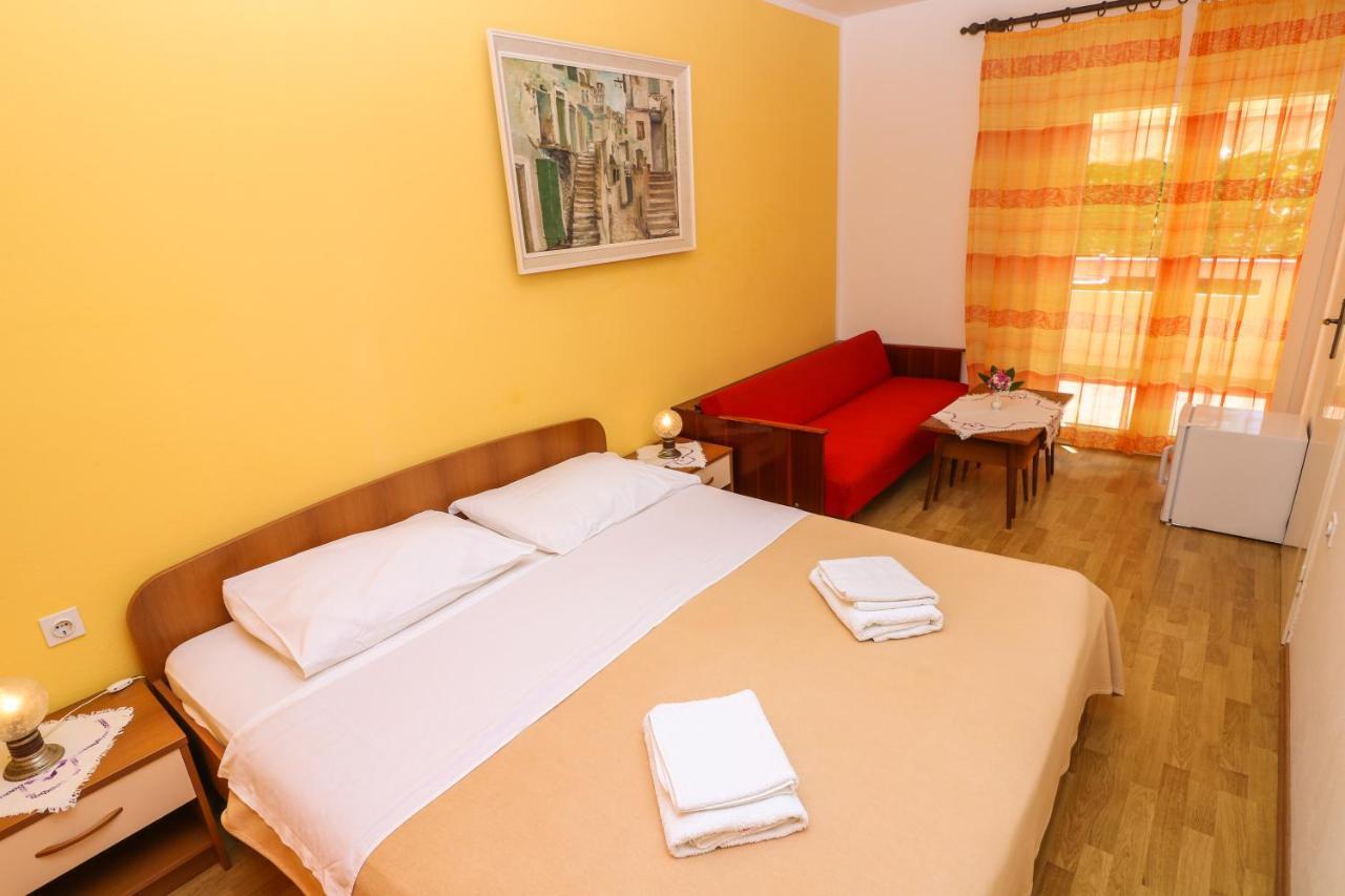 Double Rooms With Terrace Tomica Башка Экстерьер фото